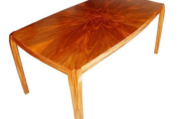 tischlerei-teneriffa-tisch-in-nussbaum-2900C459E-6236-4271-86FE-2F49C1635809.jpg